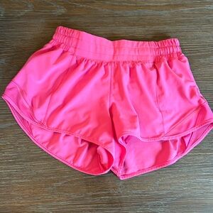 Lululemon pink highlight low rise hotty hot shorts, 2.5 inseam size 4